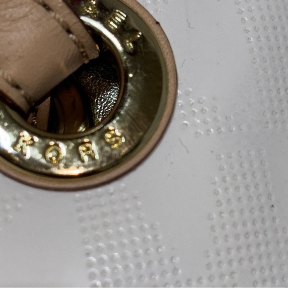 MICHAEL Michael Kors Logo White Patent Leather Large Tote - Picture 12 of 16